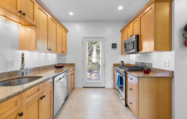 54 MYRTLE ST