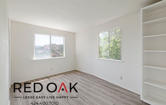 474 1/2 CRANE BLVD