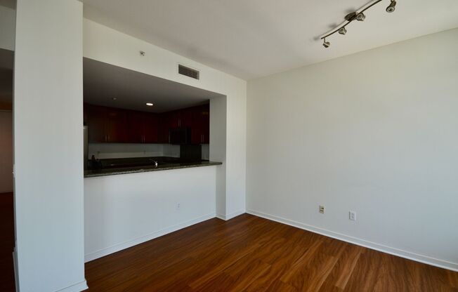 2 beds, 2 baths, $3,950, Unit Unit 1604