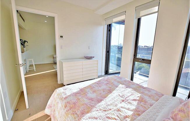 1 bed, 1 bath, 565 sqft, $3,600, Unit 8A