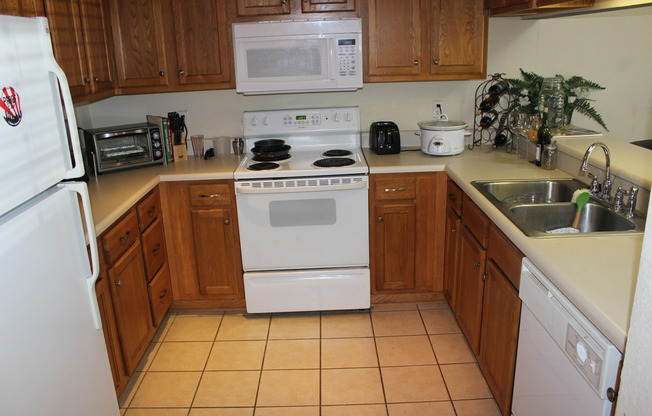 2 beds, 2 baths, $1,400, Unit # 1504