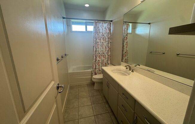 For Rent - 42-101 Aleka Pl.