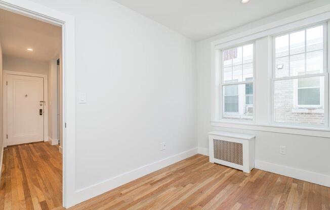 1 bed, 1 bath, 585 sqft, $2,785, Unit 15