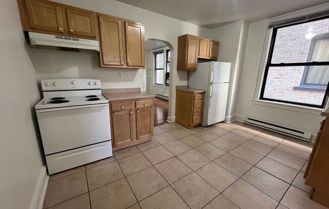 1 bed, 1 bath, 620 sqft, $1,199, Unit 7237 Penn Ave. #1B