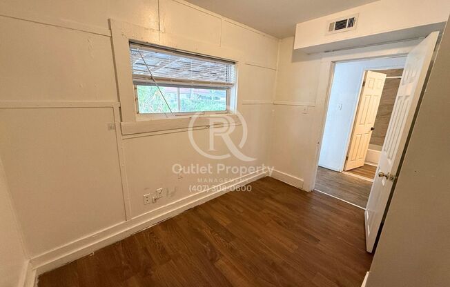 3 beds, 1 bath, $1,695