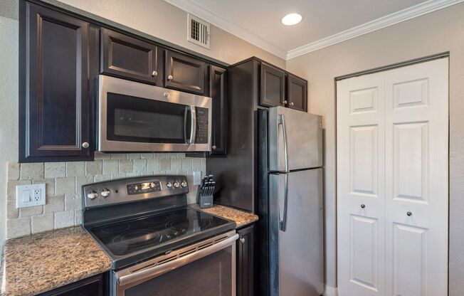 Move-In Ready 1-Bedroom in Scenic Fountain Hills