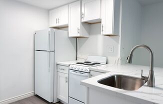 Stylish 1 & 2 Bedroom Apartments in Central San Diego CA | Easy walk to Cafés & Transit | Pet Friendly Community