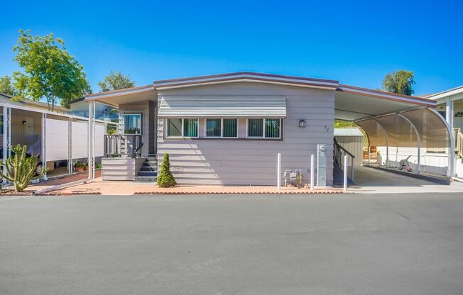 55+ Mobile Home Community, 2 Bedroom + Sunroom