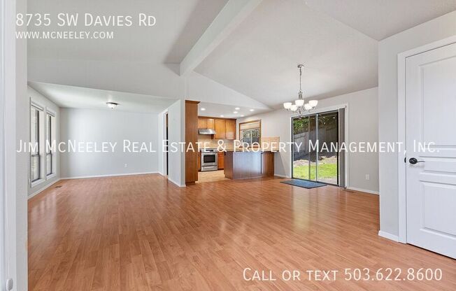 8735 SW DAVIES RD