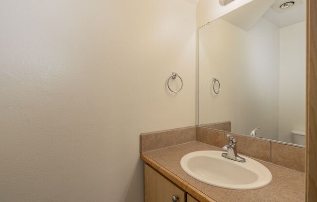 4 beds, 2.5 baths, 1,545 sqft, $2,395, Unit J8