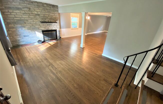 4 beds, 2.5 baths, $4,199