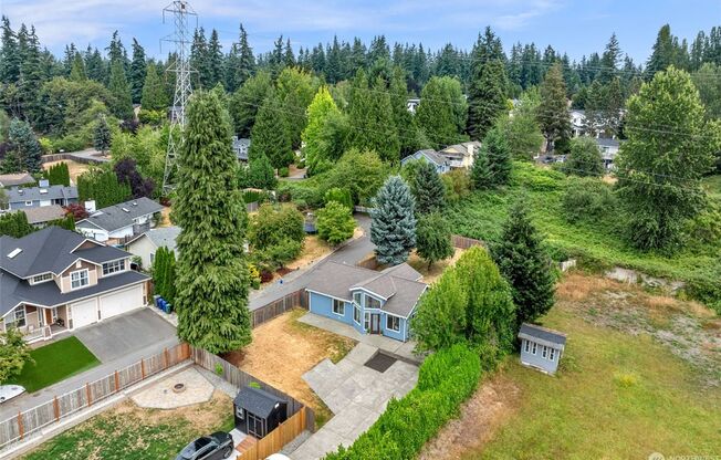 3 beds, 3 baths, $3,795