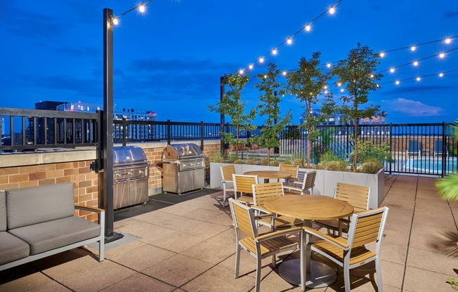 Newly Renovated Rooftop Lounge With BBQ Area