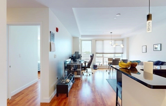 1 bed, 1 bath, 745 sqft, $3,000, Unit 506