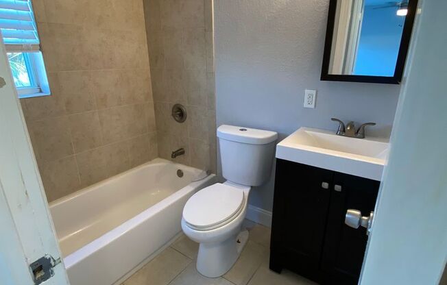 2 beds, 1 bath, 634 sqft, $1,750, Unit 330-07