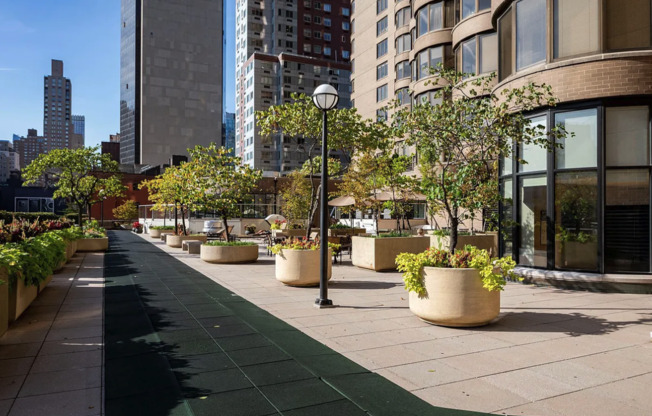 1 bed, 1 bath, 774 sqft, $4,250, Unit 26F