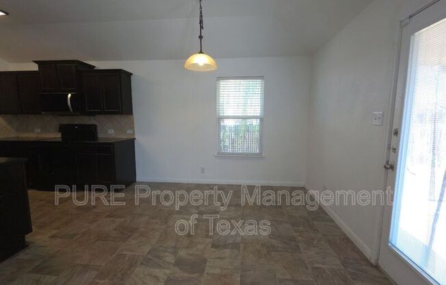 313 SAN ANTONIO RIVERWALK