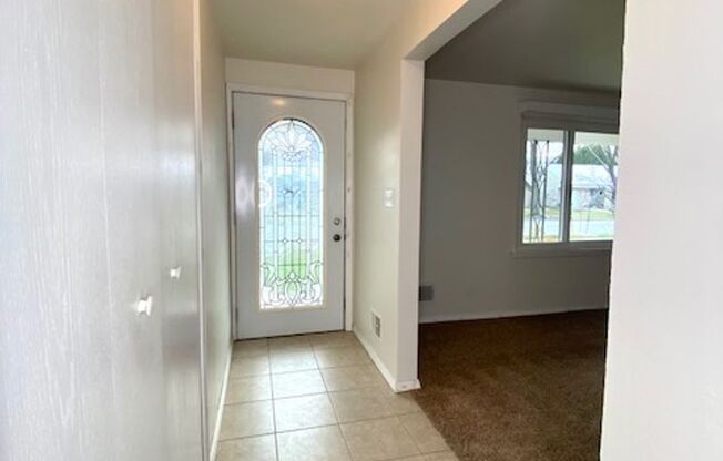 2 beds, 1 bath, $1,495