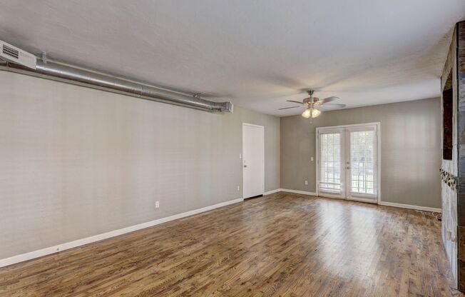 1 bedroom, 1 bath downstairs apartment in OKC - Close to plaza district!