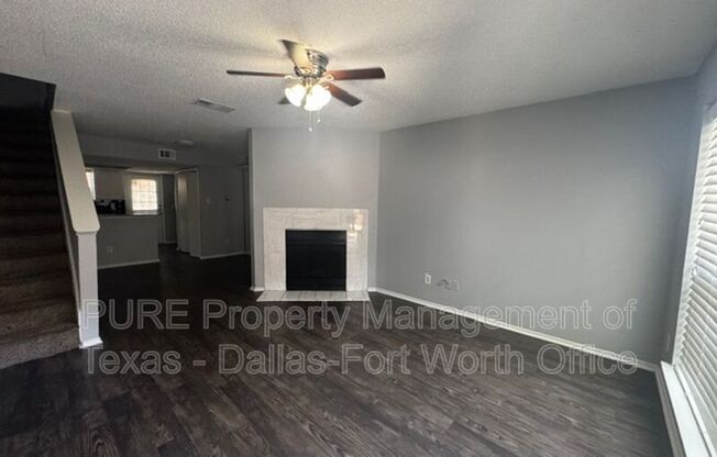 4004 W PIONEER DR