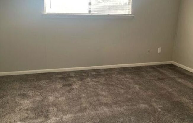 2 beds, 1.5 baths, 1,140 sqft, $1,100, Unit 607