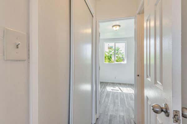 847 W 43 ST