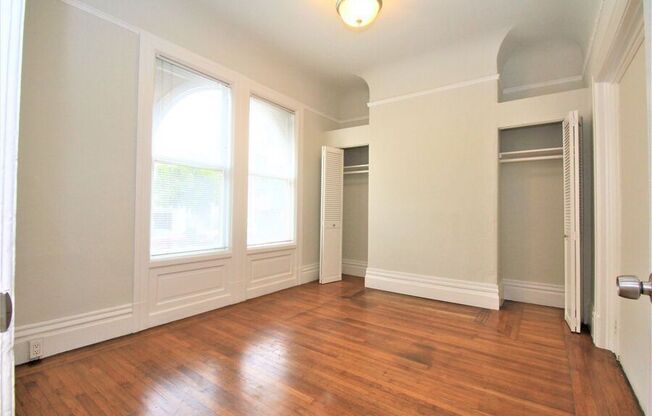 1881 PAGE ST