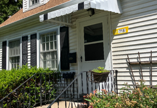 718 W OLIN AVE