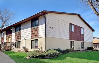 Newly Renovated 2 Bedroom Apartment on the West Side