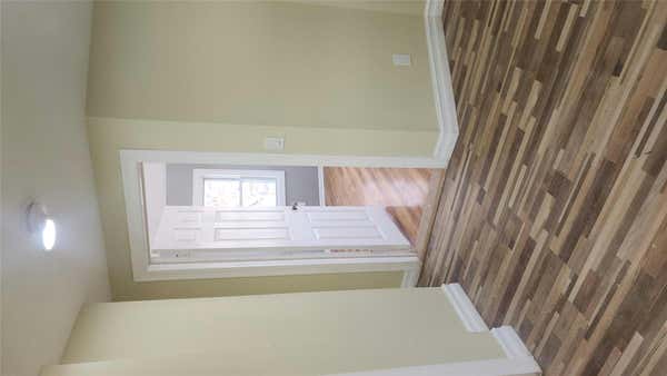 2 beds, 1 bath, 2,400 sqft, $2,700, Unit 3