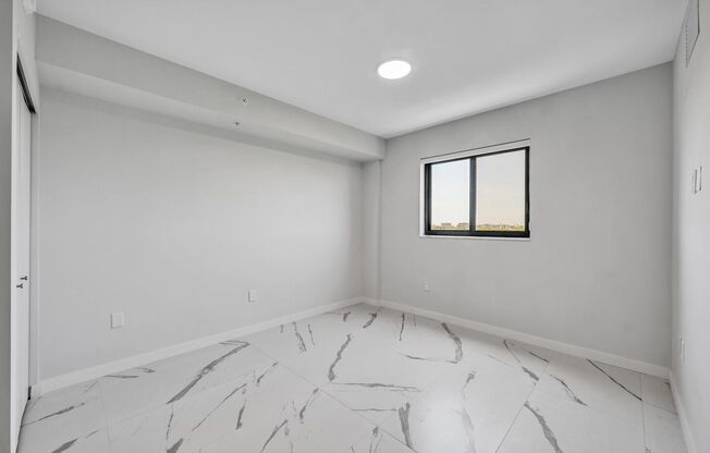 2 beds, 2 baths, 901 sqft, $2,861, Unit 606
