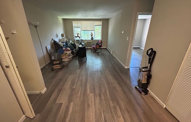 1 bed, 1 bath, $1,145, Unit 307