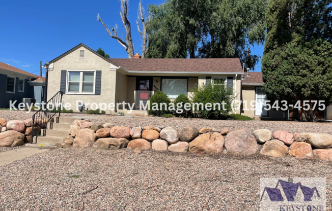 North side 3 Bedroom & 1 Bath Home w/ Carport - Central Air - Hardwood Floors - $1450/$1450