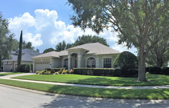 909 ARBORMOOR PL