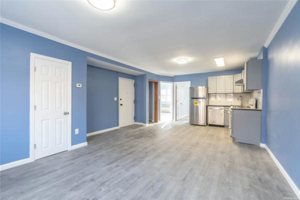 2 beds, 1 bath, $2,600, Unit 2