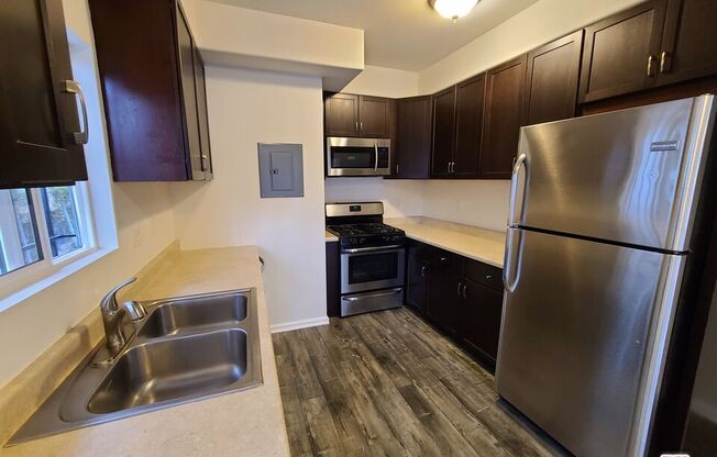 2 beds, 2 baths, 850 sqft, $3,000, Unit 1