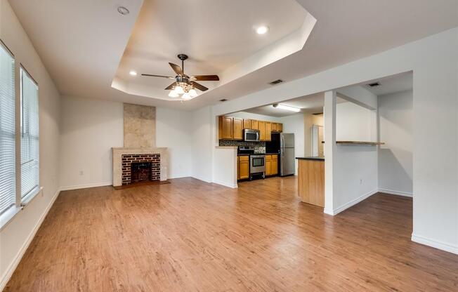 2921 NOBLE AVE