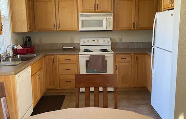 2 beds, 2 baths, $2,200