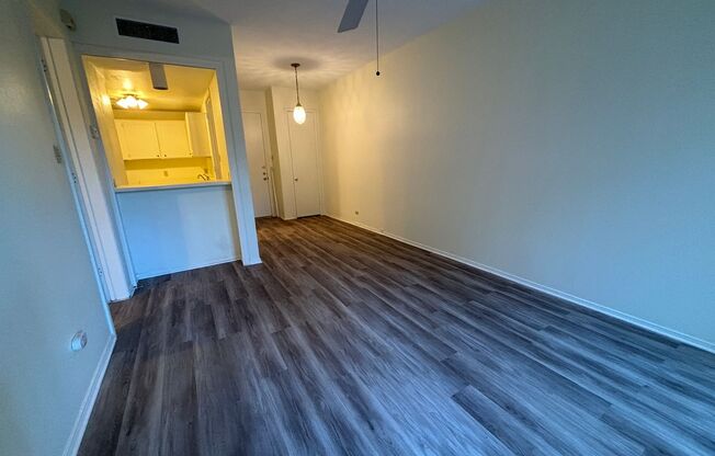 1 bed, 1 bath, $1,225, Unit #117