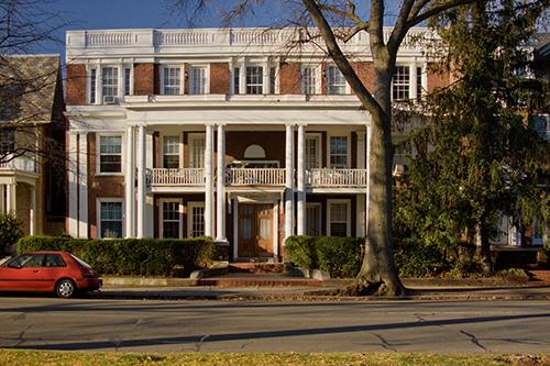 3009 Monument Ave. Apt. 12