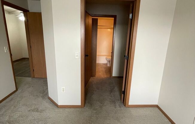 1 bed, 1 bath, 735 sqft, $936, Unit 305N