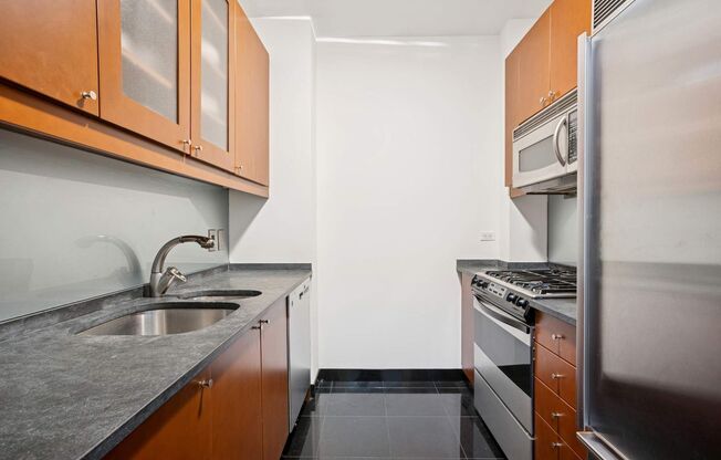 2 beds, 2.5 baths, 1,477 sqft, $13,000, Unit 48F
