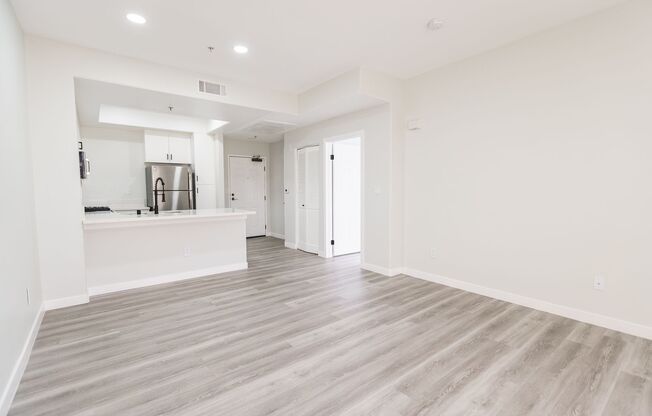 1 bed, 1 bath, 768 sqft, $2,748, Unit 306