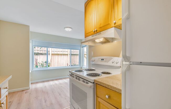 1845 Green Street Apartments*