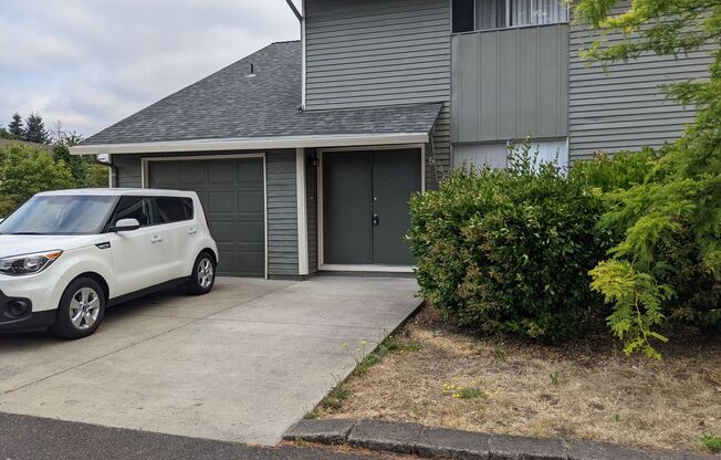 3 beds, 1.5 baths, 1,500 sqft, $1,995, Unit 2802-5