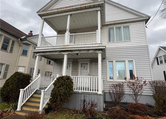 906 BURRSTONE RD