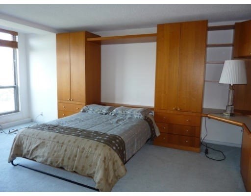 Studio, 1 bath, 500 sqft, $2,300, Unit 905