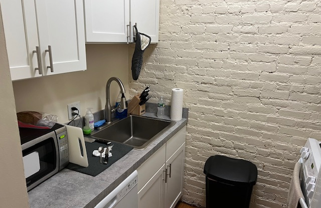 890 Huntington Ave