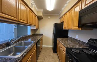 2 beds, 1.5 baths, $1,300, Unit #4