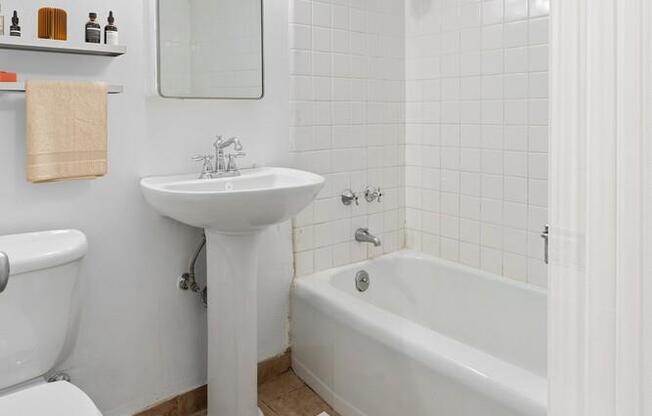 1 bed, 1 bath, 850 sqft, $5,400, Unit 3P